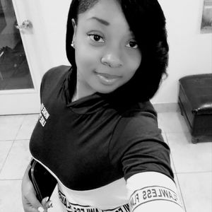 Meet your Posher, La-toya